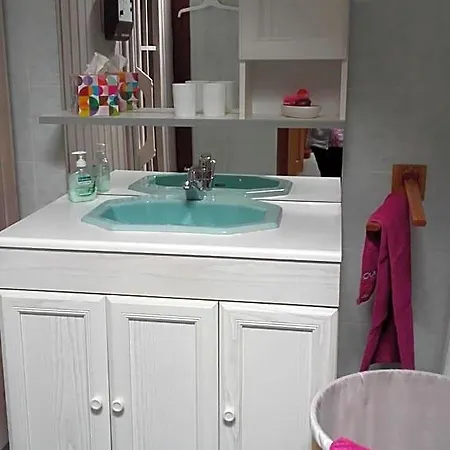 Les Lutins Bed & Breakfast Sainte-Ruffine